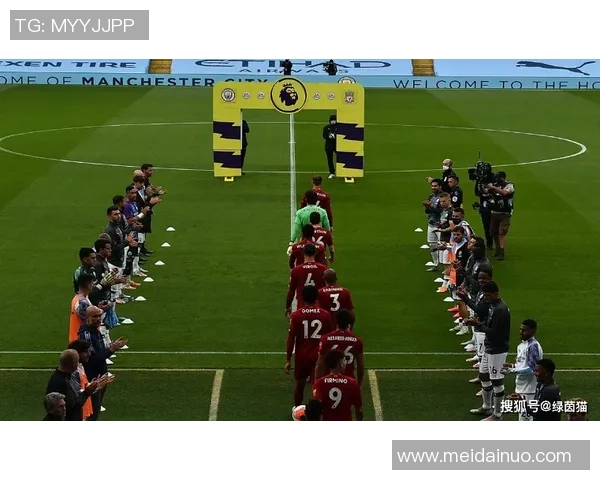 全球顶级足球球星队列图解呈现辉煌生涯与经典瞬间